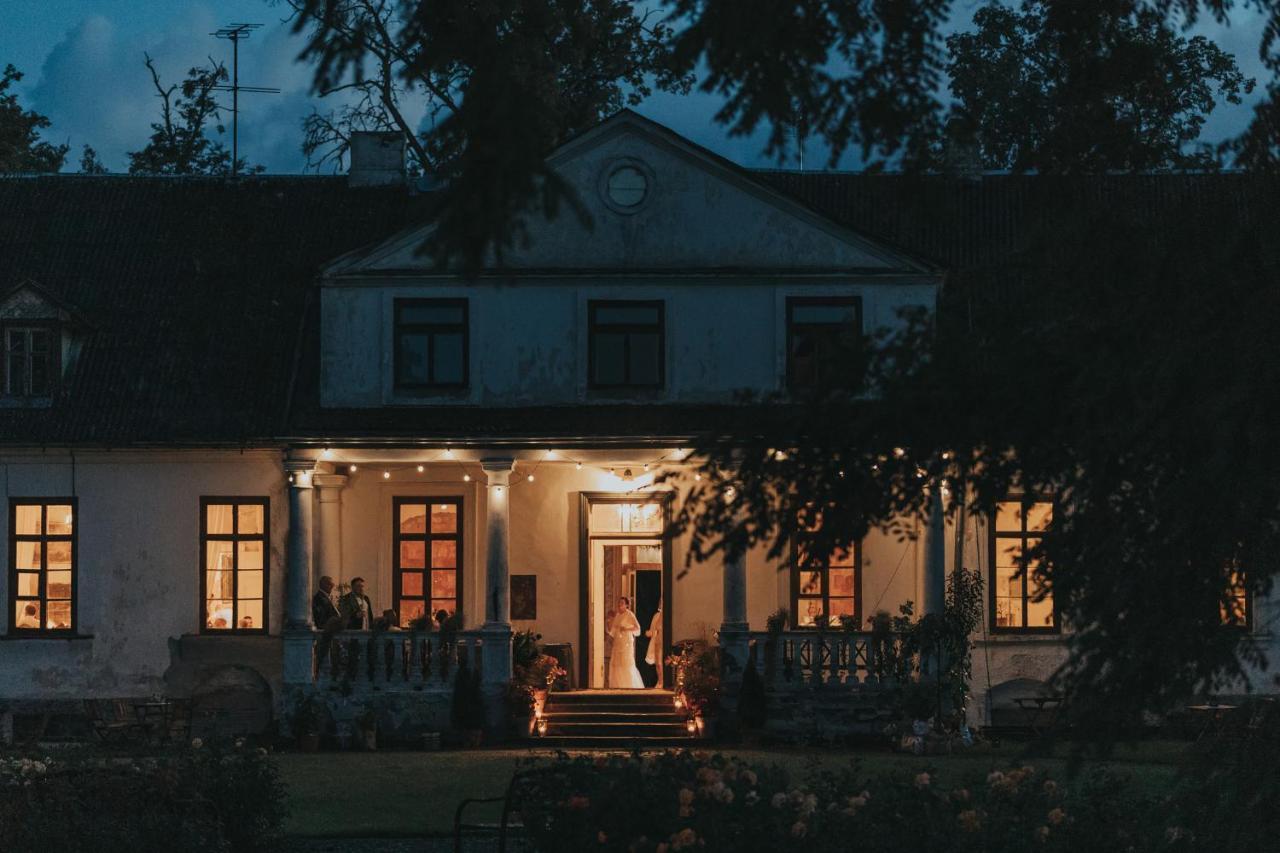 Hotel Blankenfeldes Muiza Tērvete Esterno foto